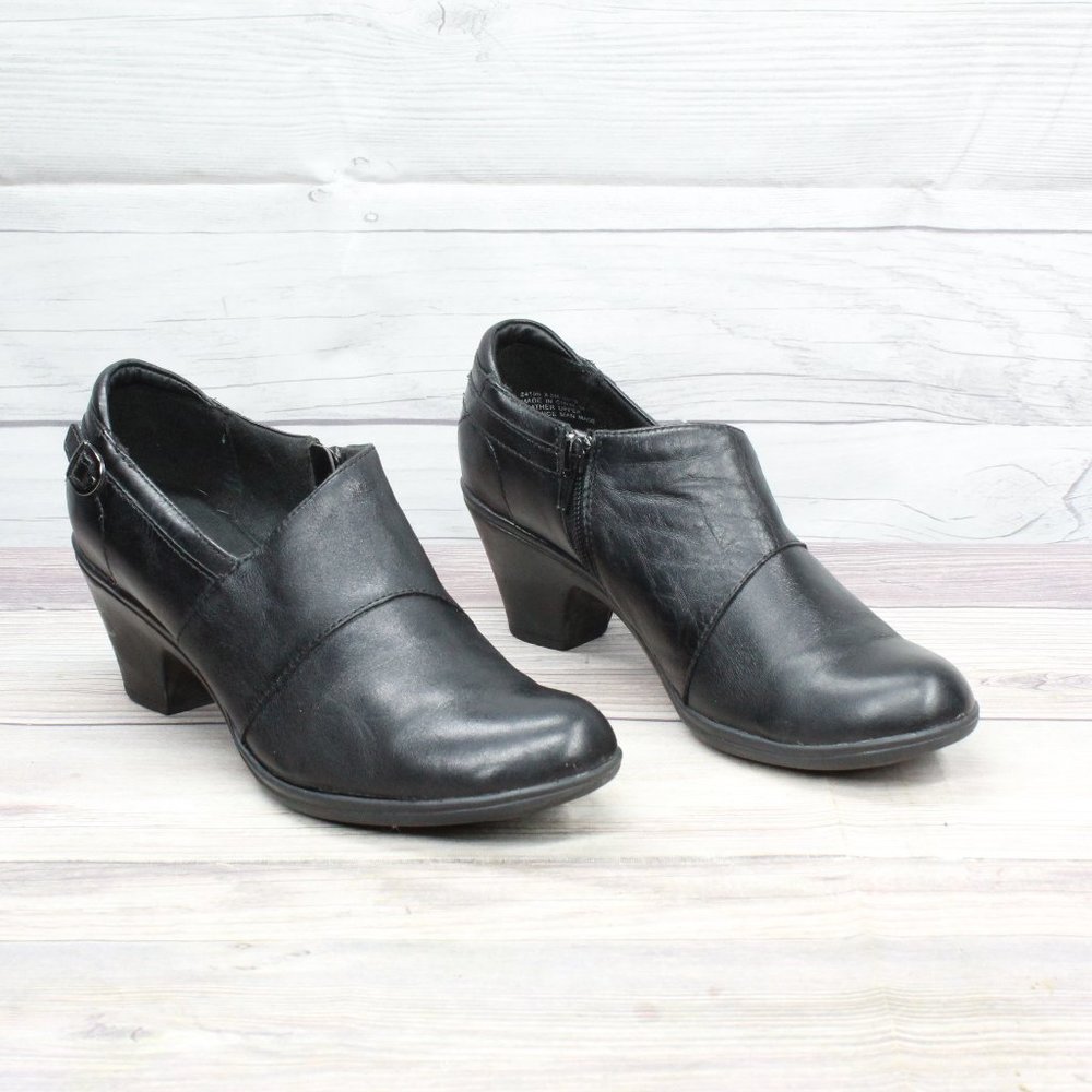 CLARKS Bendables Black Leather Side Zipper Ankle Heeled Shoes Size 8.5 M - Picture 3 of 9